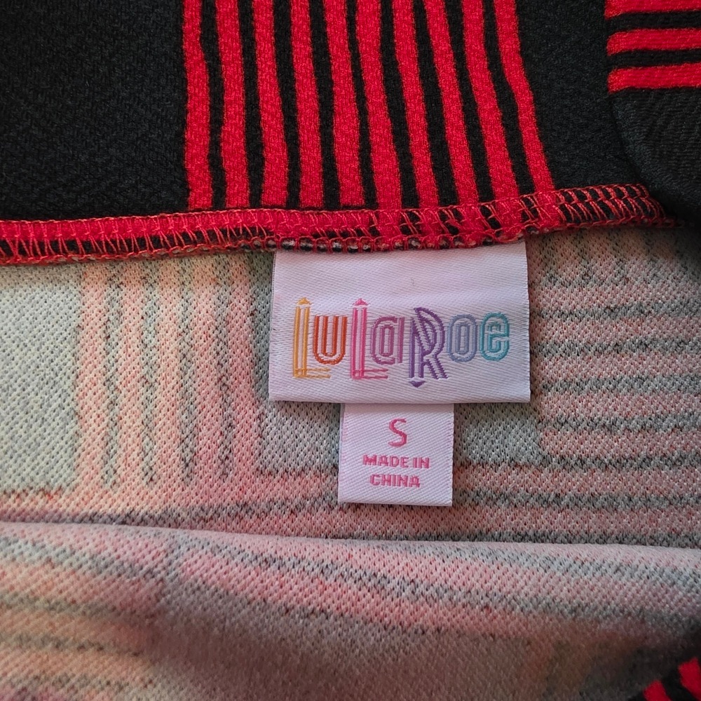 LuLaRoe Cassie‎ Pencil Skirt S Red Black Geometric Basketweave Knit High Waist - Picture 7 of 7